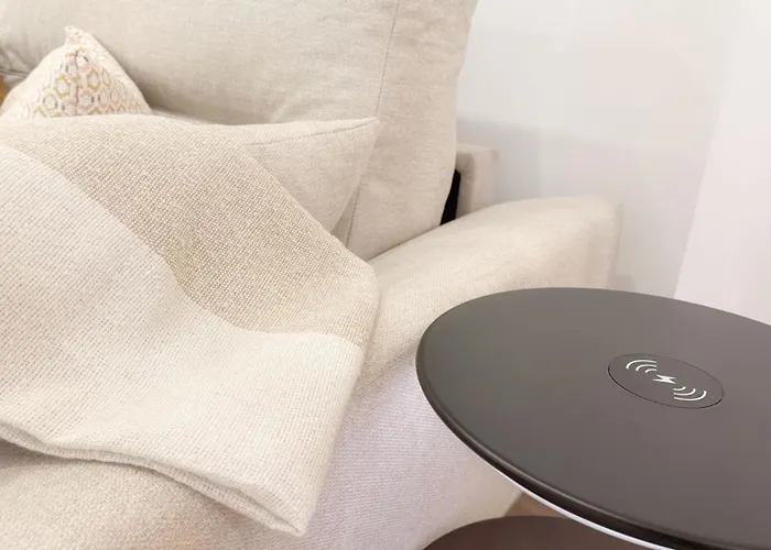 At Bilbaotown Self Check In Apartment